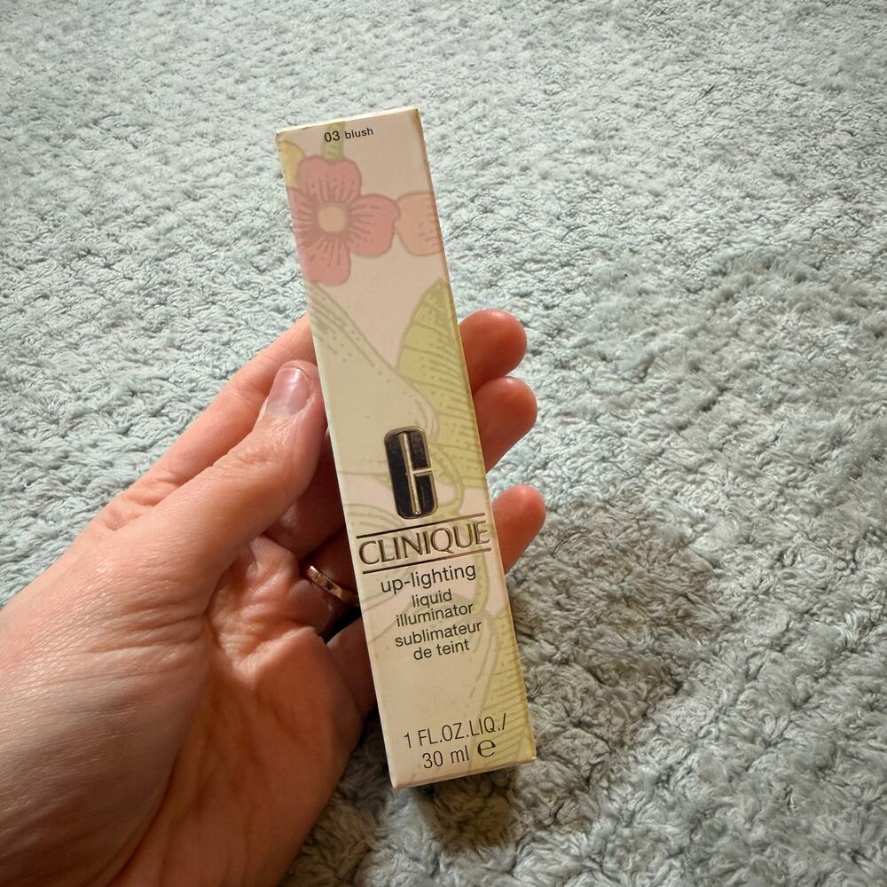 Clinique Up-Lighting Liquid Illuminator in shade 03 Blush Rare Discontinued NIB